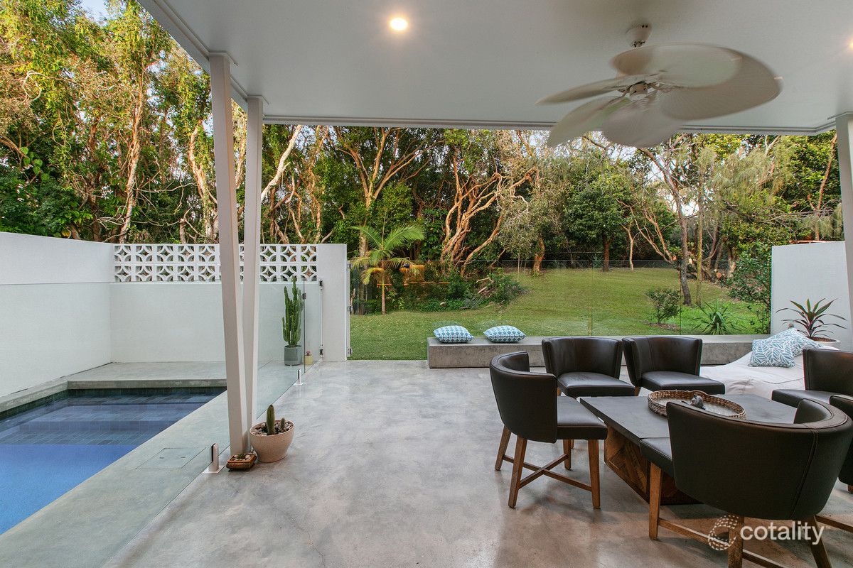 2/165 Oceanic Dr, Warana, QLD 4575