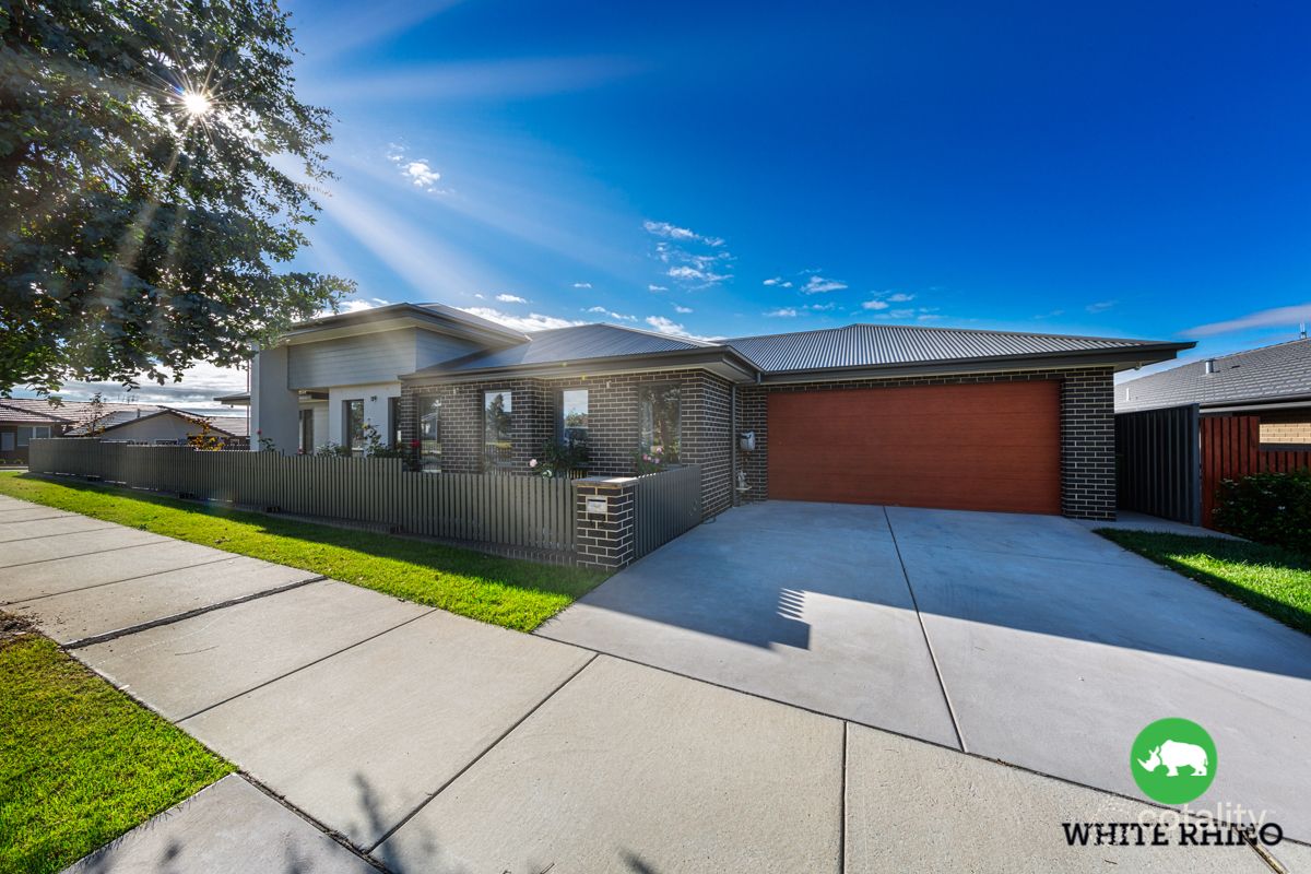 12 Duncan Loop, Googong, NSW 2620