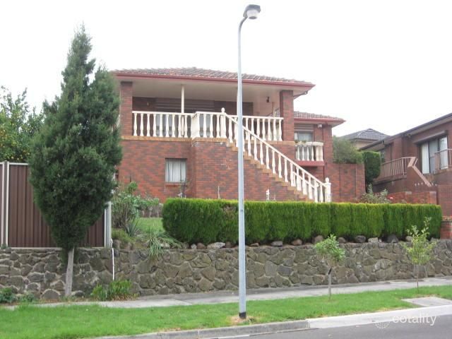 1 Berkley Ct, Endeavour Hills, VIC 3802