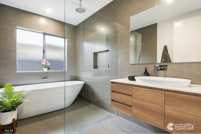 32 Calder Cres, Mountain Creek, QLD 4557