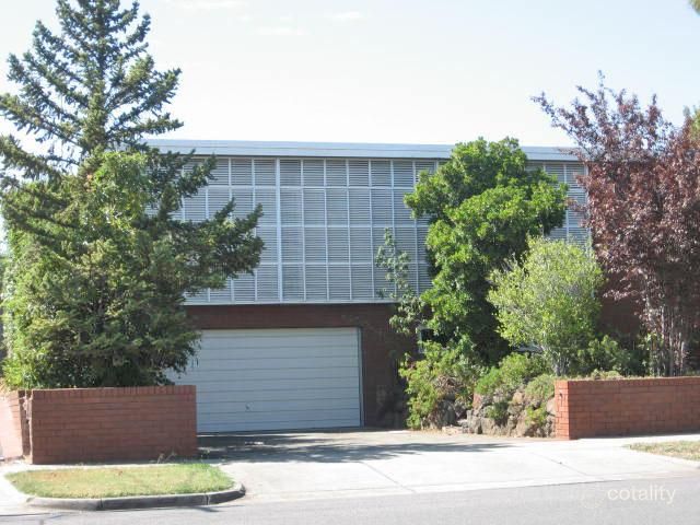 2 Cole Ave, Kew East, VIC 3102