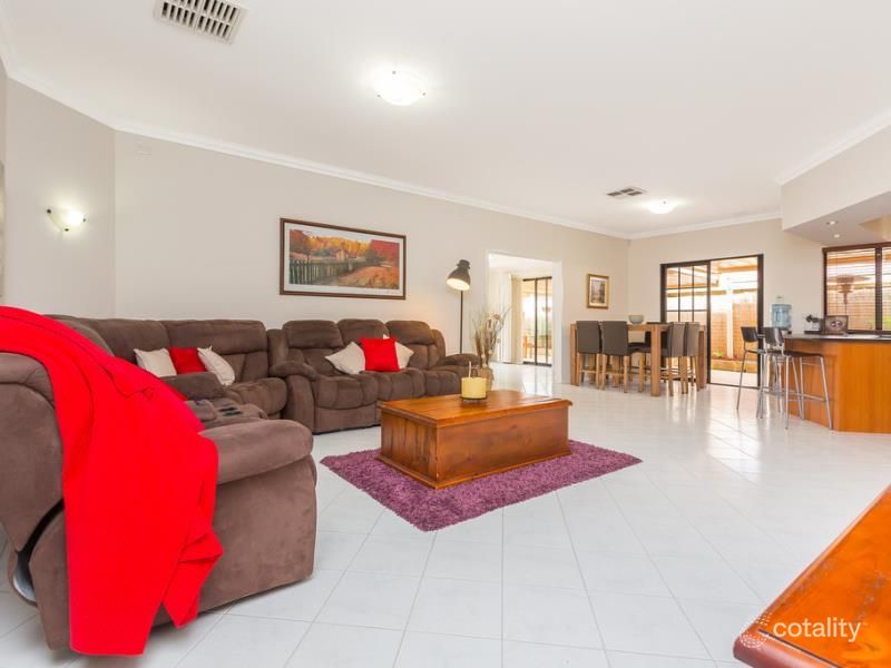 2 Caspian Tce, Canning Vale, WA 6155