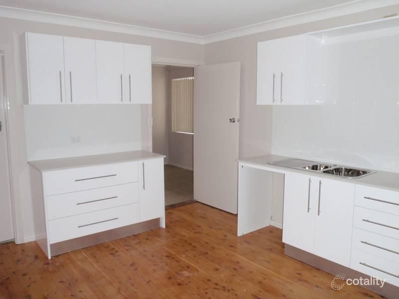 380 Ocean View Rd, Ettalong Beach, NSW 2257
