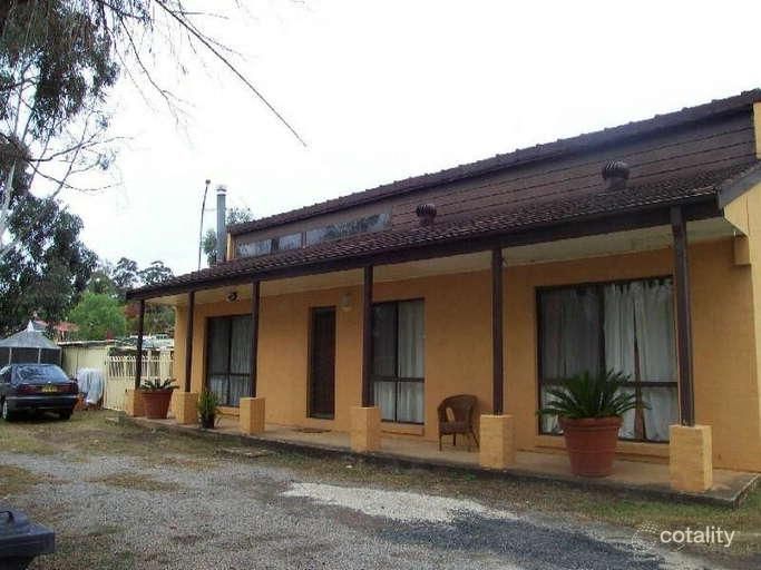 24 Mentha Pl, Macquarie Fields, NSW 2564