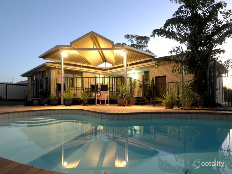 4 Caledon St, Tannum Sands, QLD 4680