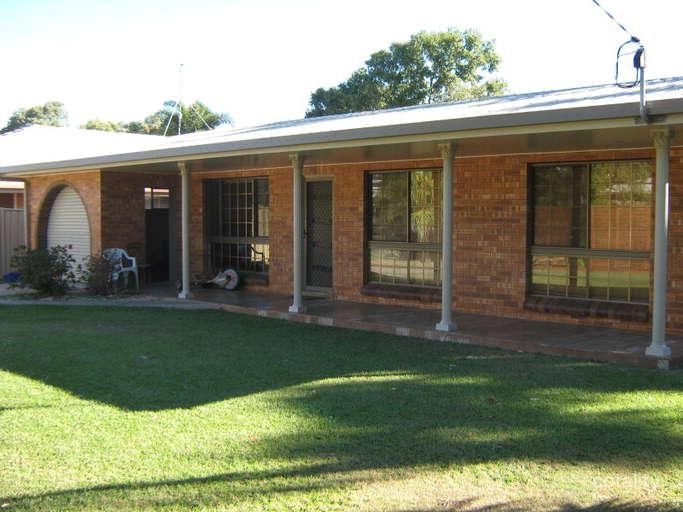 6 Joyce Ave, Lammermoor, QLD 4703