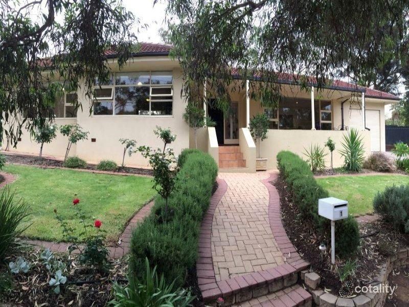 1 Gully Rd, Seacliff Park, SA 5049