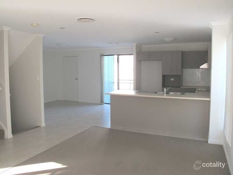 5/10 Arthur St, Boyne Island, QLD 4680