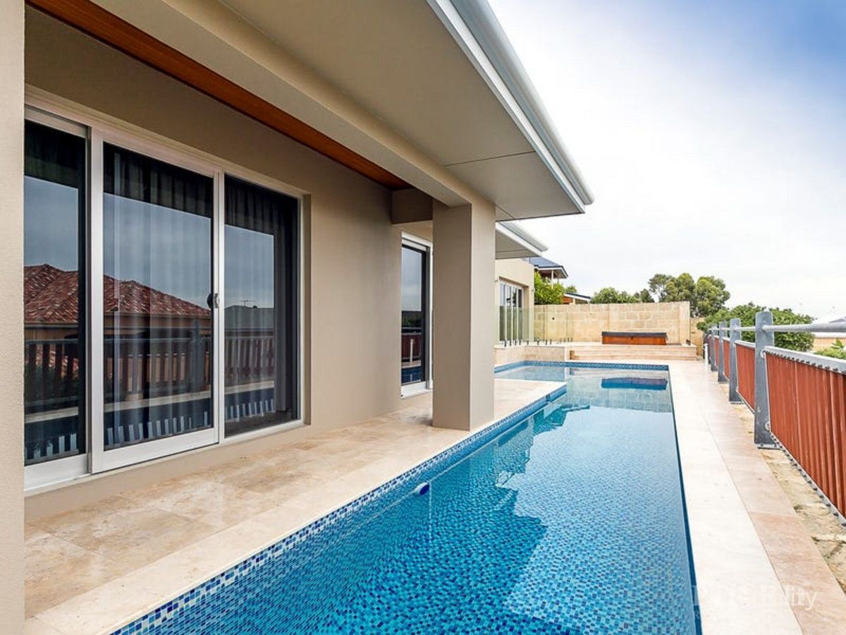 11 Midi Tce, Hillarys, WA 6025