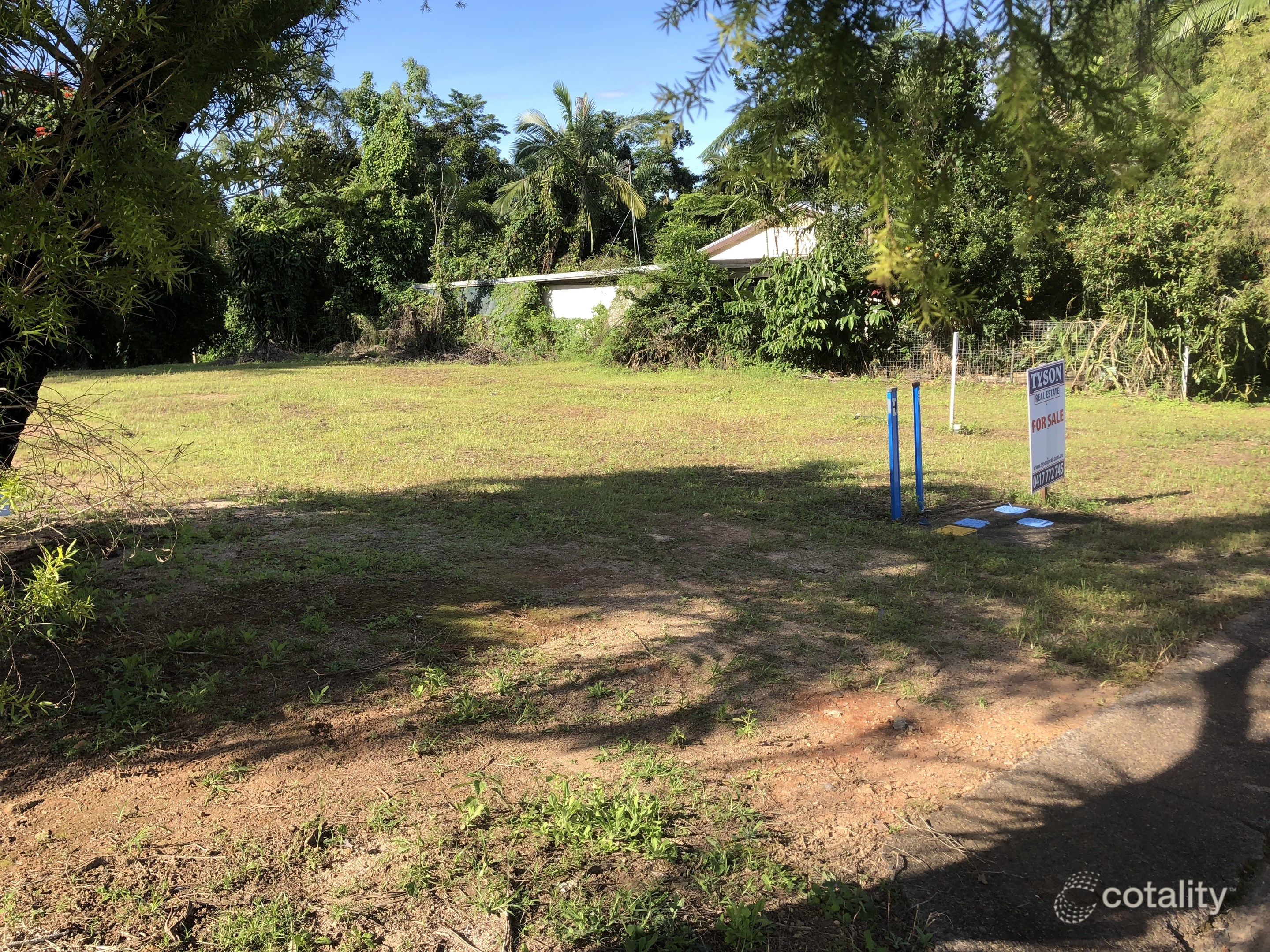 10 Parmeter St, Tully, QLD 4854