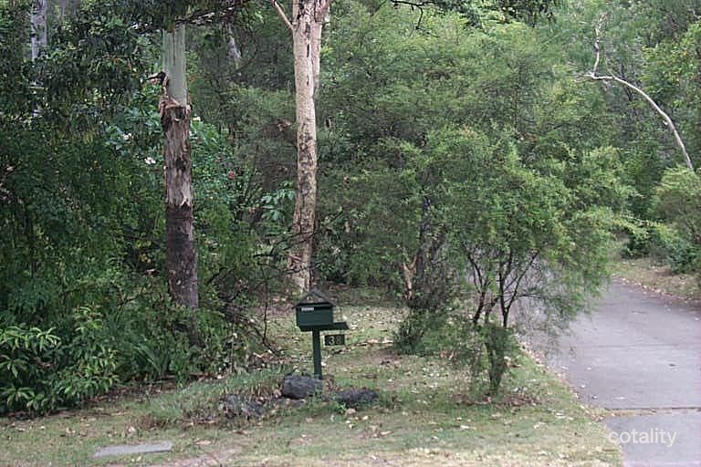 38 Halimah St, Chapel Hill, QLD 4069