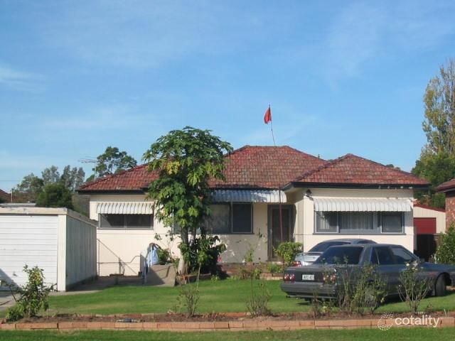 2 Eric Ave, Merrylands, NSW 2160