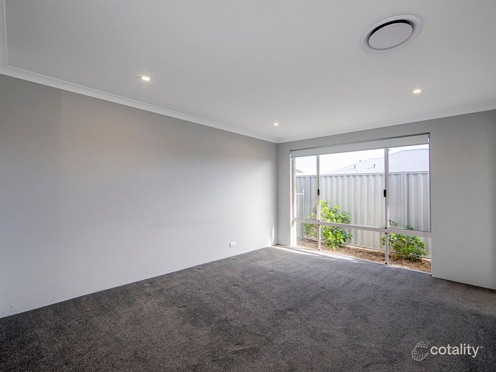 10 Holroyd Ave, Brabham, WA 6055