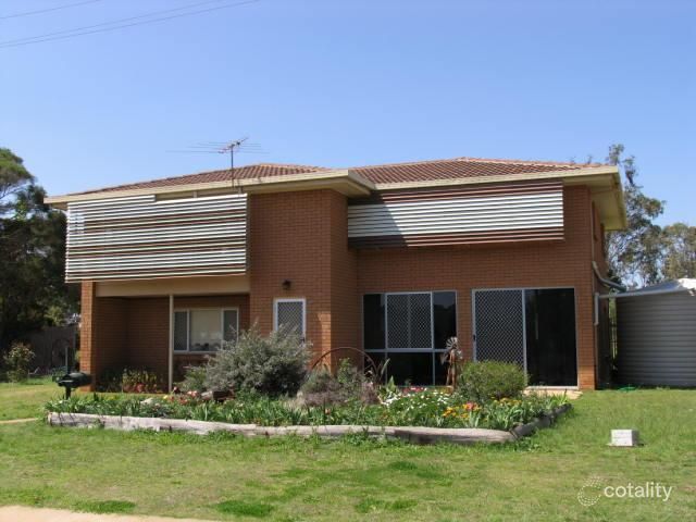 2 Gwen St, Kingaroy, QLD 4610