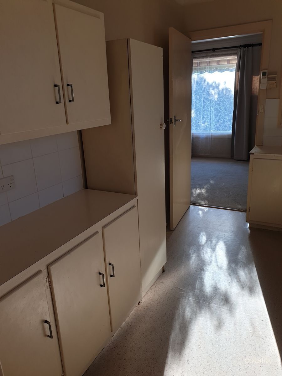 8 Peart Cres, Murray Bridge, SA 5253