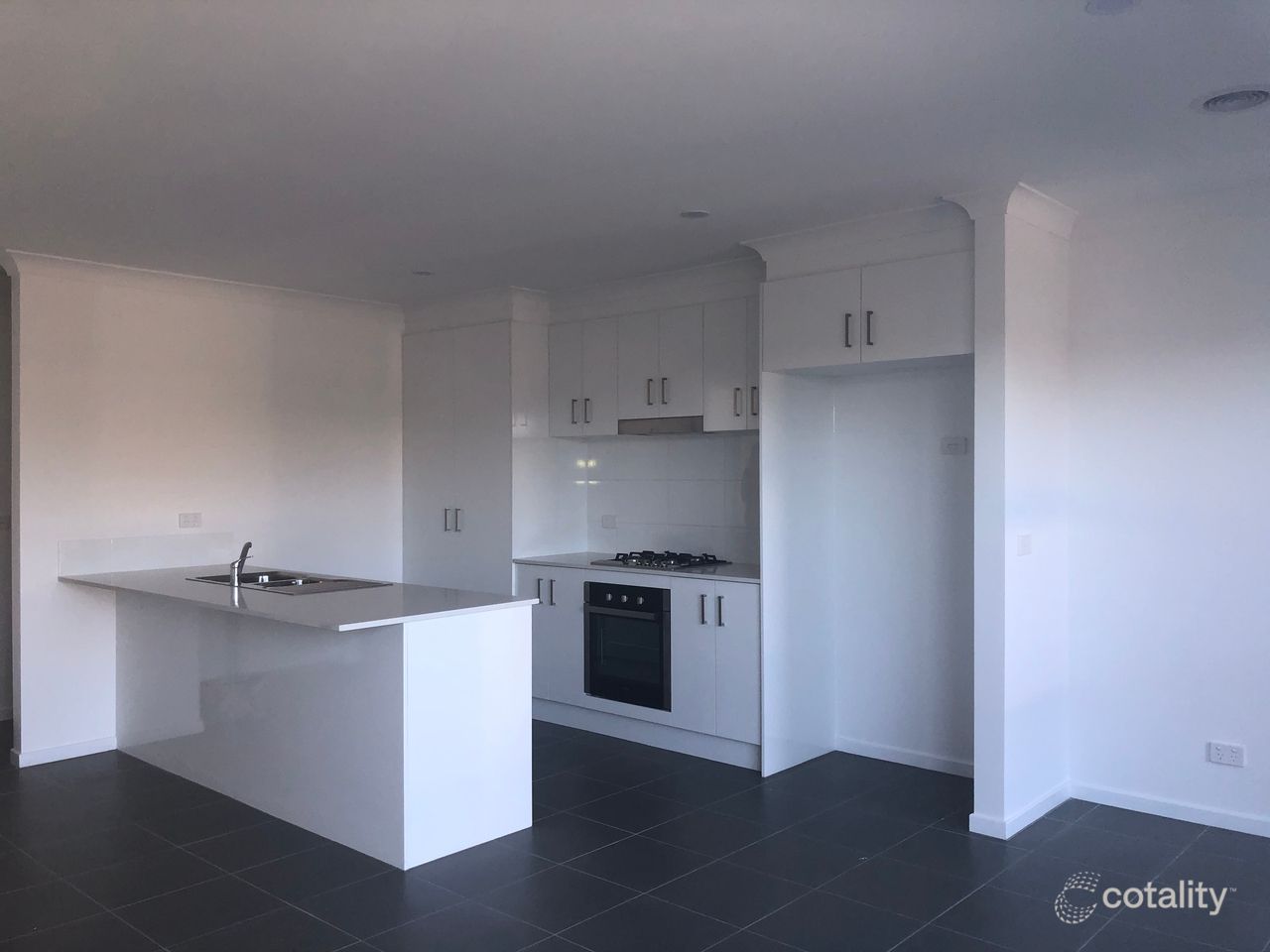 5 Pandan Walk, Manor Lakes, VIC 3024