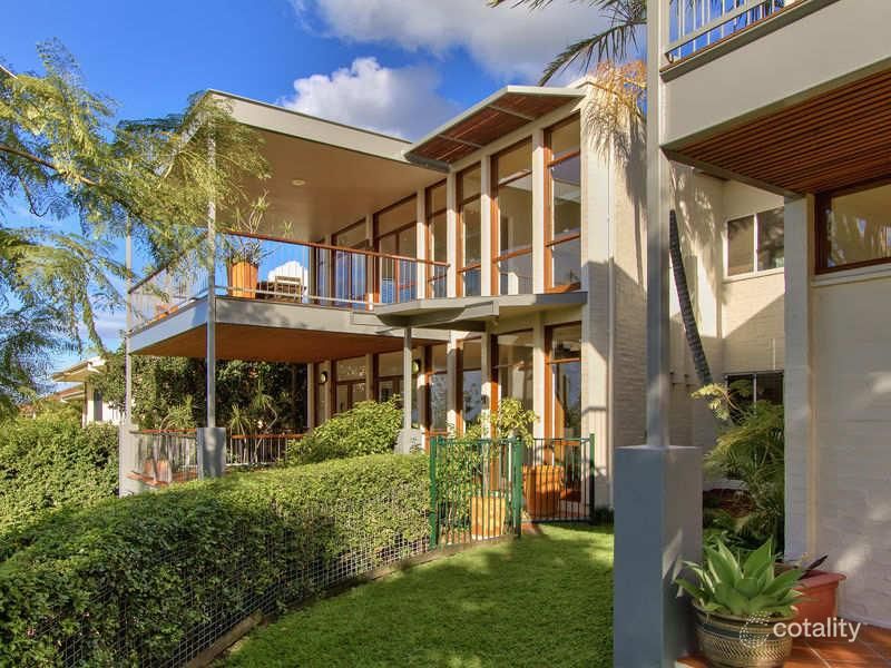 11 Comus St, Hamilton, QLD 4007