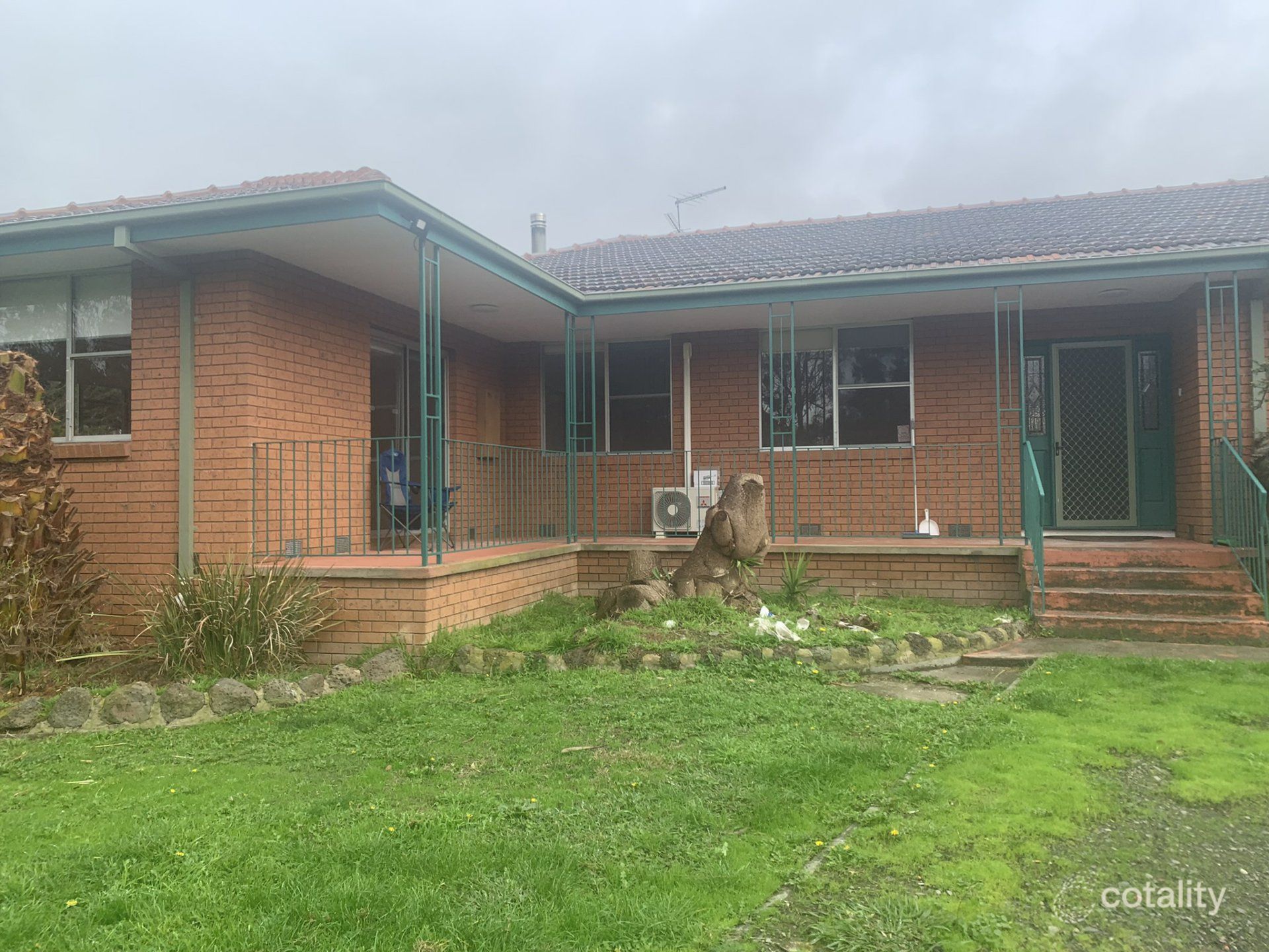 195 Pearcedale Rd, Cranbourne South, VIC 3977