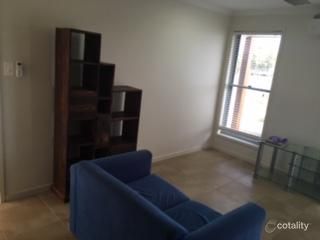 180 Opal St, Emerald, QLD 4720