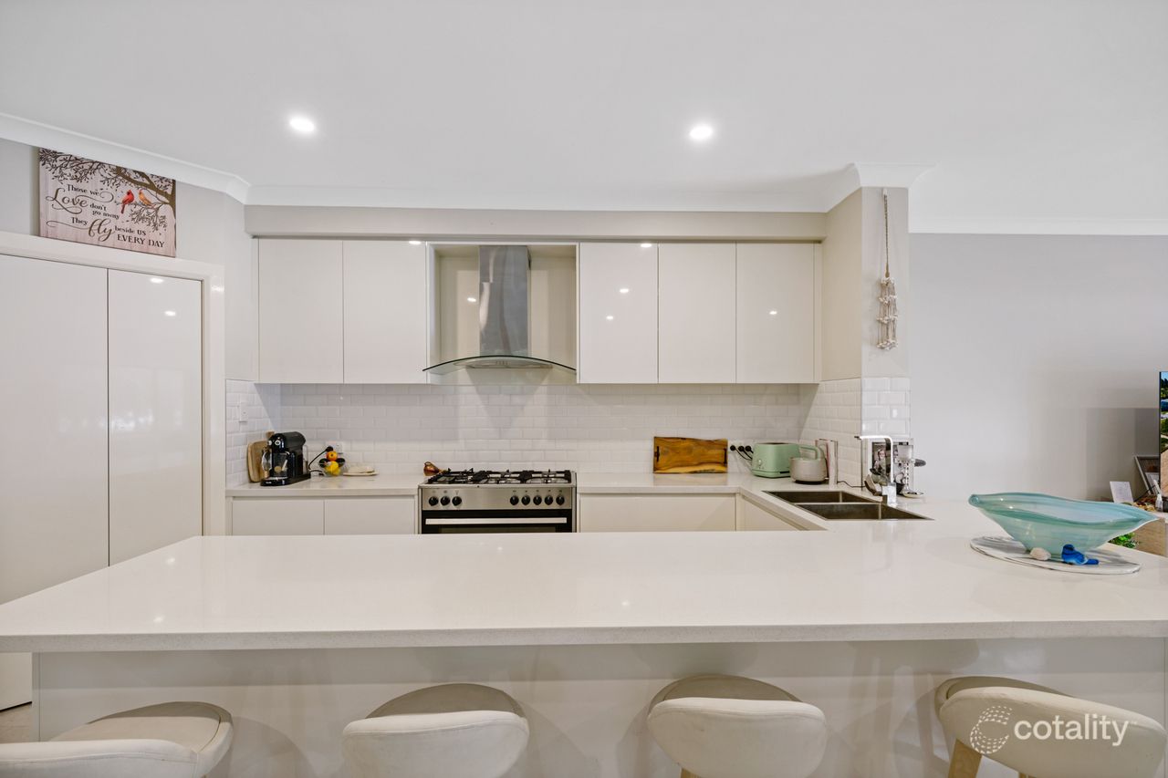 65 Lakedge Ave, Berkeley Vale, NSW 2261