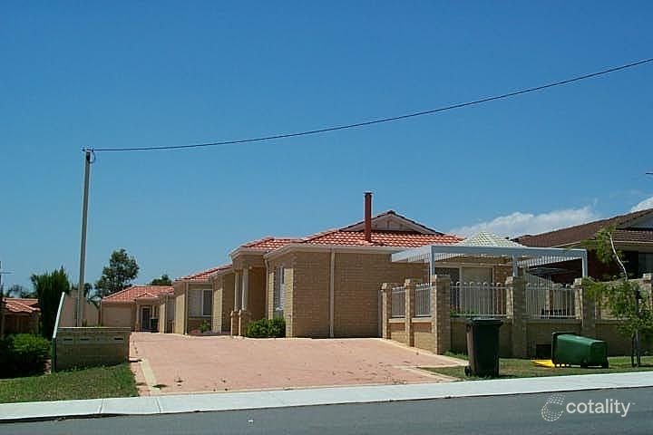 2/5 Kanimbla St, Bicton, WA 6157