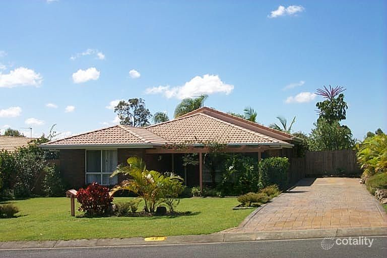 38 Quigan Tce, Highland Park, QLD 4211
