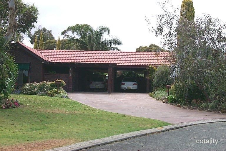 7 Debden Pl, Carine, WA 6020