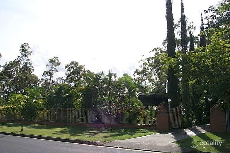 9 Macaranga St, Marsden, QLD 4132