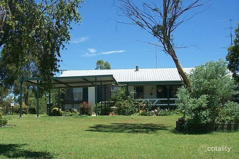 16 Bunker Ave, Warwick, QLD 4370