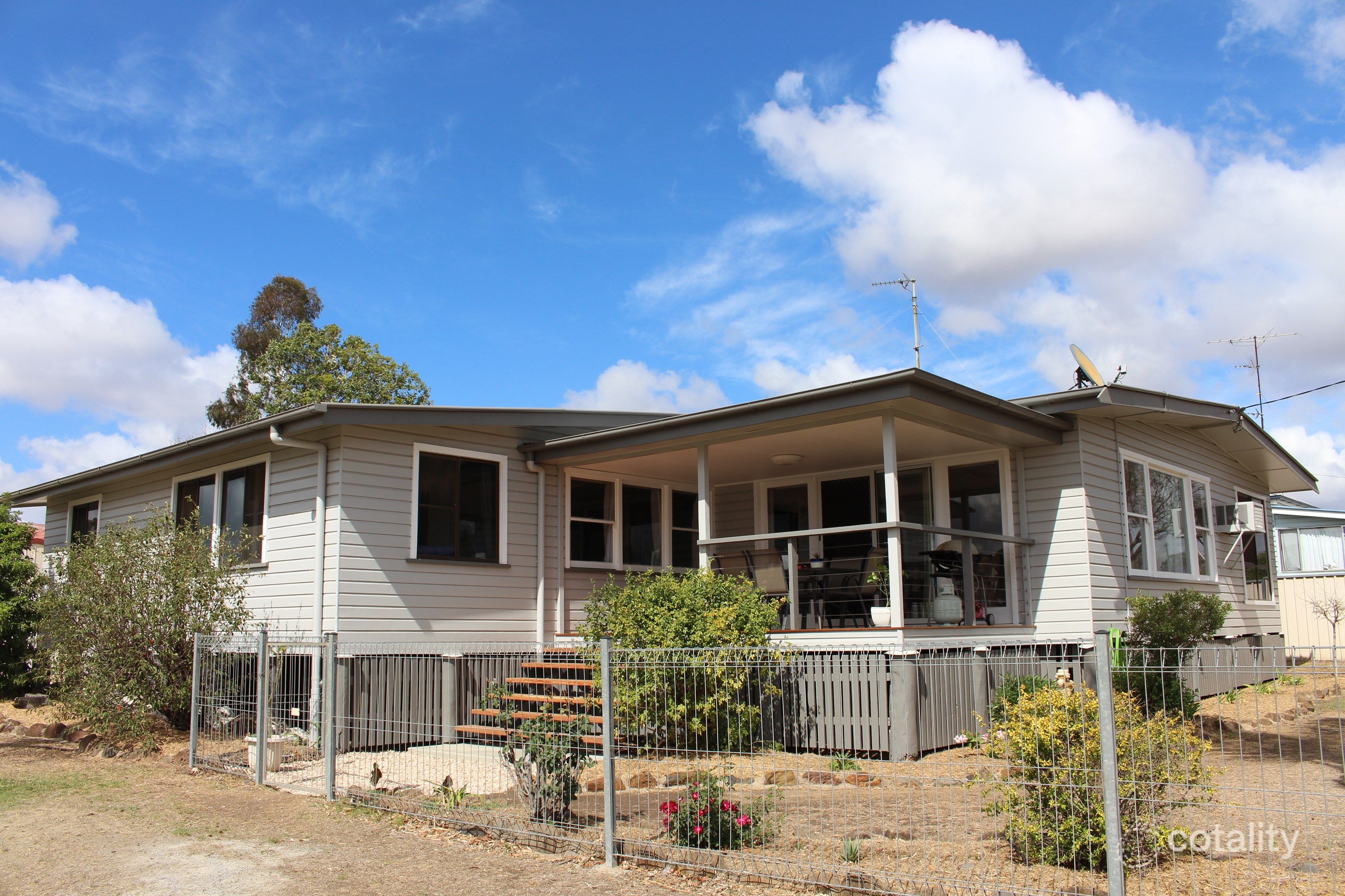2 Yandilla St, Pittsworth, QLD 4356