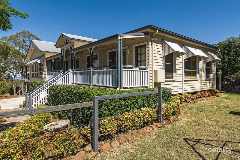 23 Traverston Ct, Preston, QLD 4352