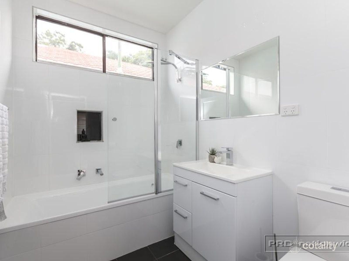 4 Macquarie St, Mayfield, NSW 2304