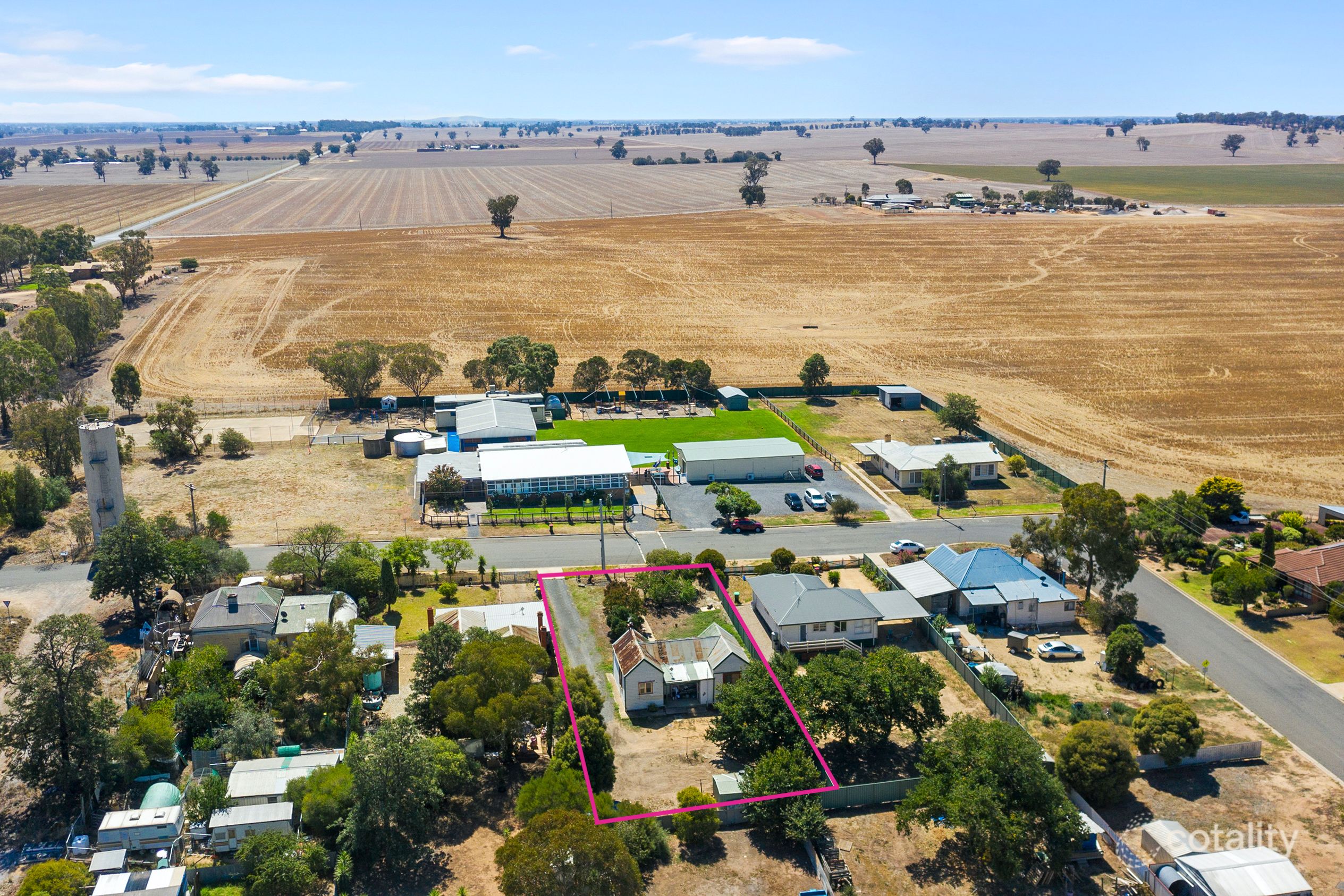 14 Tower St, Tungamah, VIC 3728