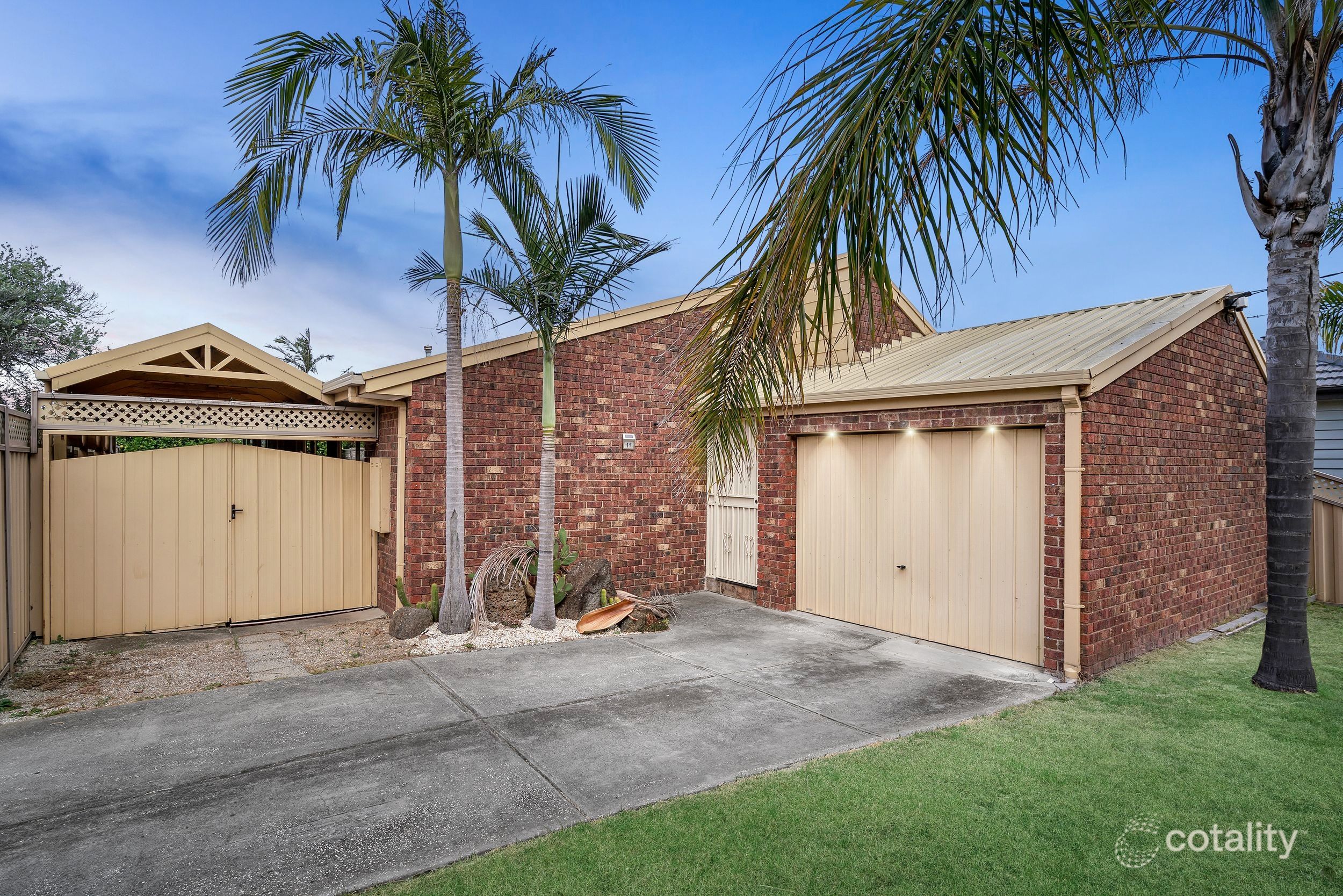 11 Glamis Rd, West Footscray, VIC 3012
