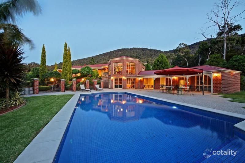 16 Taruna Rise, Montrose, VIC 3765