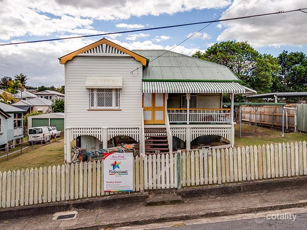 9 Alderson St, Newmarket, QLD 4051