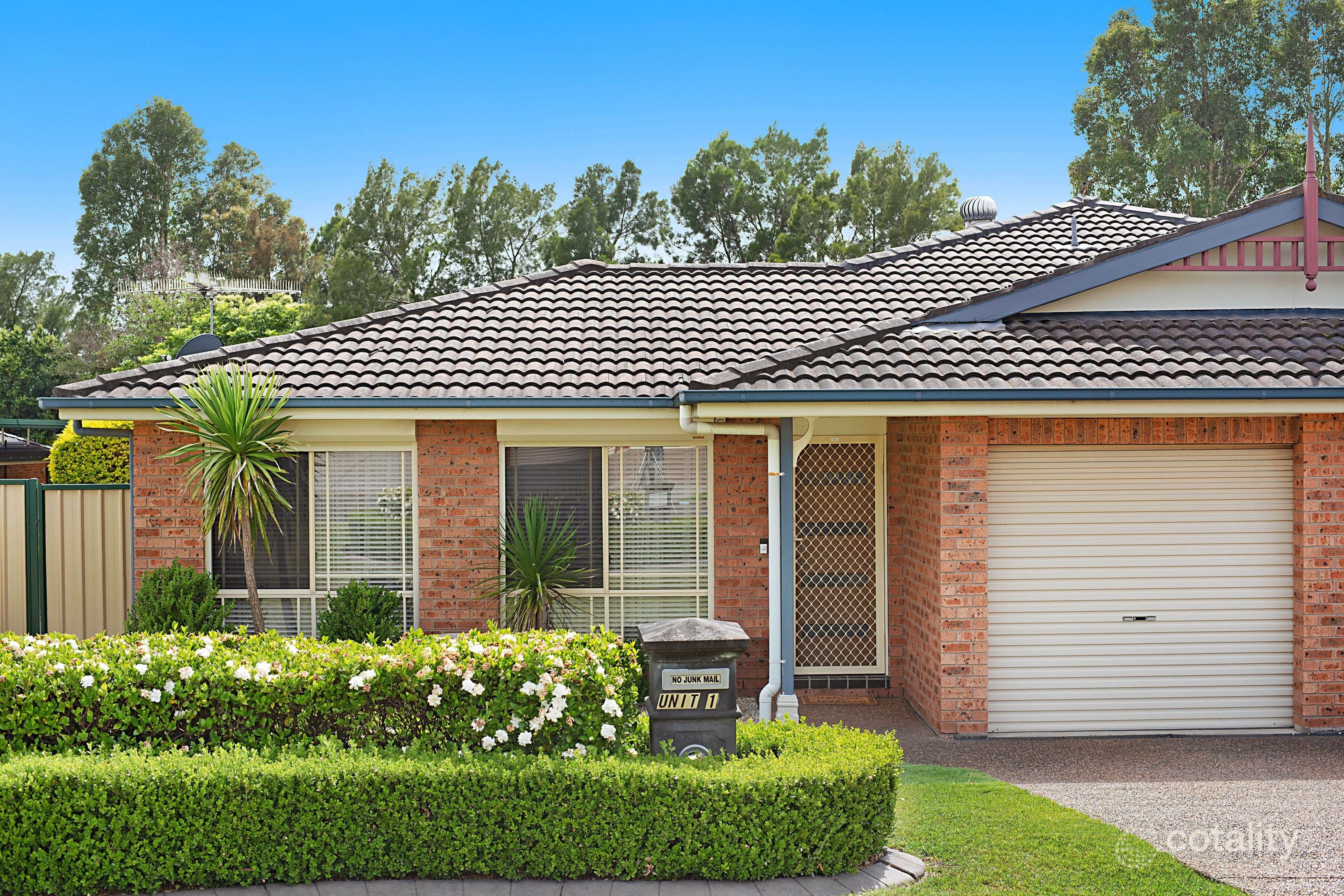 1/33 Arnold Cres, Thornton, NSW 2322