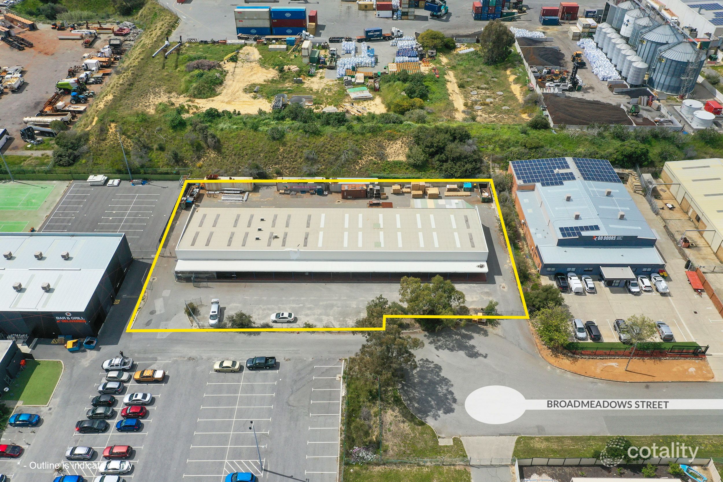 5 Broadmeadows St, Bibra Lake, WA 6163