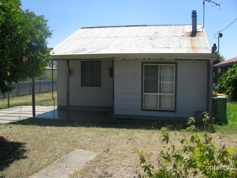 19 Donaldson St, Corryong, VIC 3707