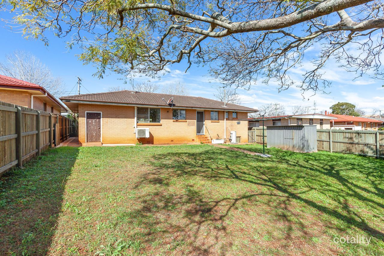 7 Farr St, Kearneys Spring, QLD 4350