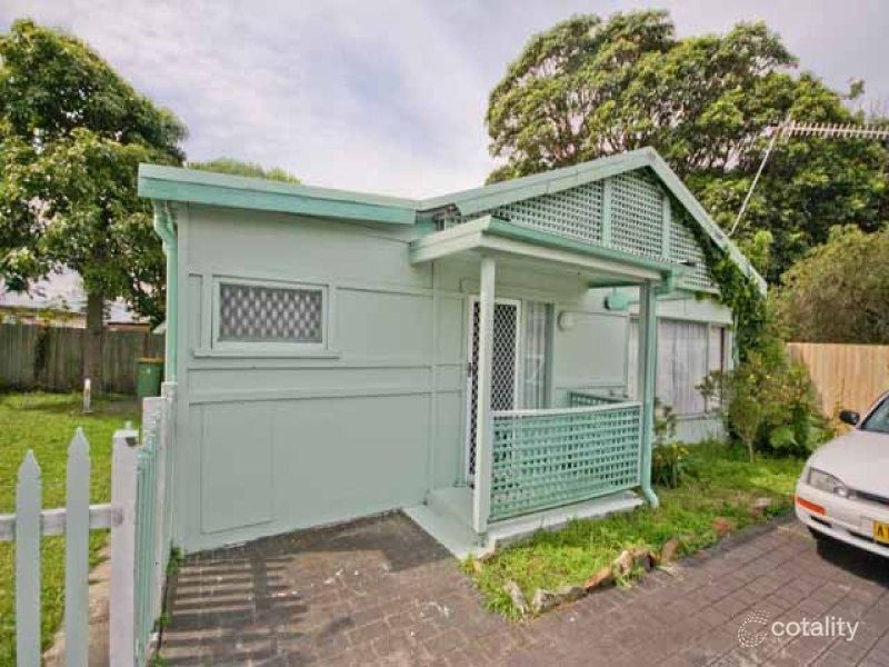 2-4 Coral St, The Entrance, NSW 2261