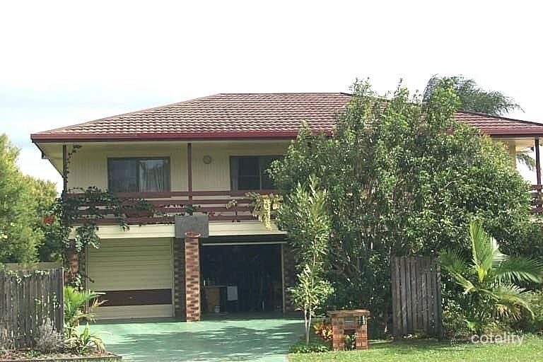 27 Dianthus Ave, Banksia Beach, QLD 4507