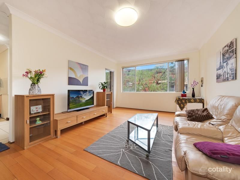 13/88-90 Hunter St, Hornsby, NSW 2077