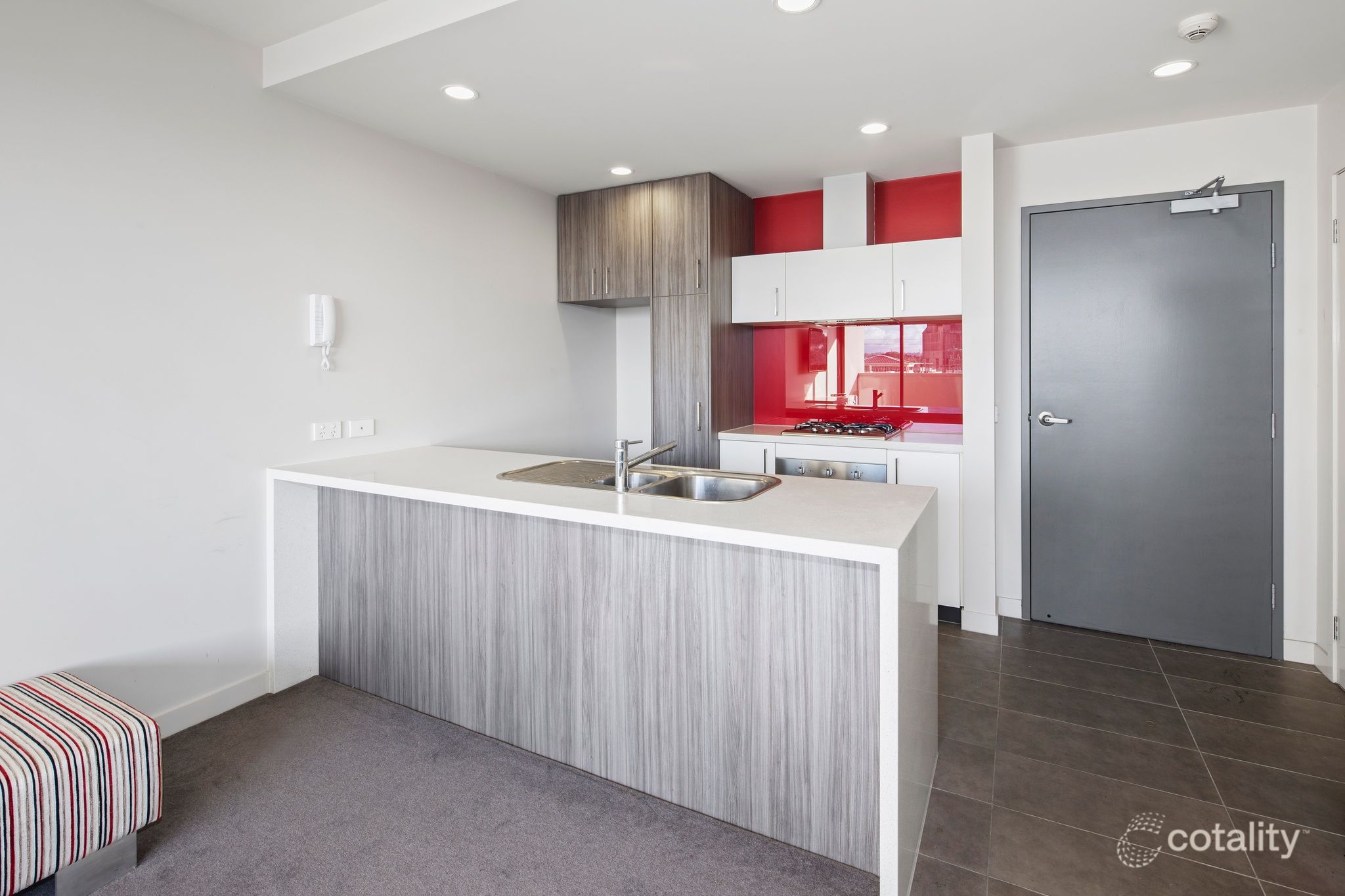 211/31b Buckingham Ave, Springvale, VIC 3171