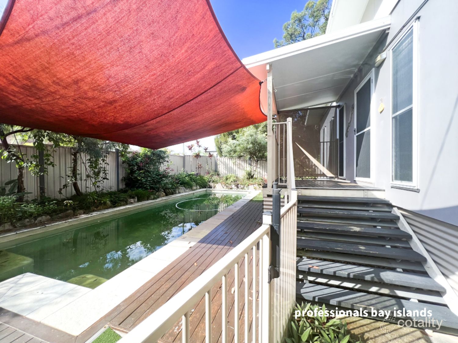 14 Leanne St, Macleay Island, QLD 4184