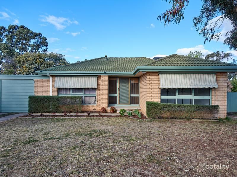 7 Goborra St, Glenfield Park, NSW 2650