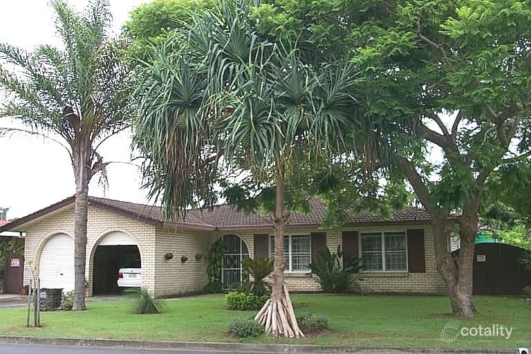 8 La Spezia Ct, Surfers Paradise, QLD 4217