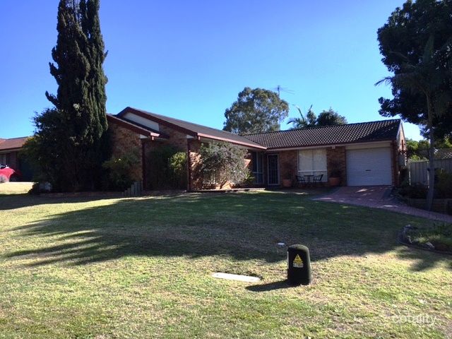 30 Ironside Ave, St Helens Park, NSW 2560