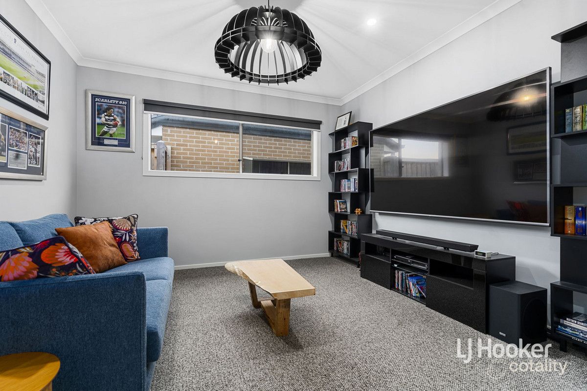 8 Bay Way, Point Cook, VIC 3030