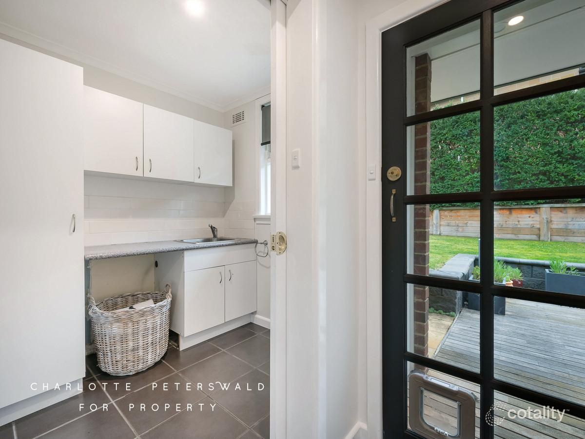 31 Flinders Esp, Taroona, TAS 7053